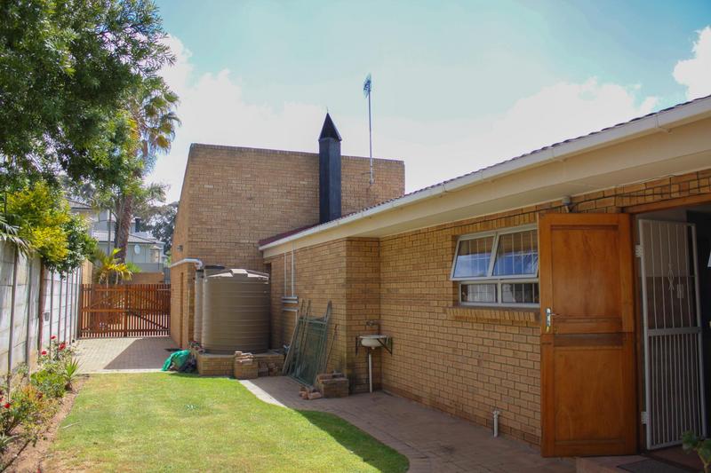 To Let 3 Bedroom Property for Rent in Vierlanden Western Cape